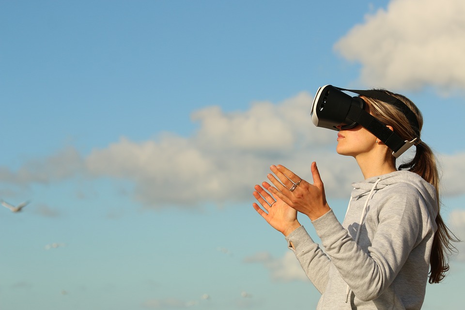 Standard Bank to trial run virtual reality 