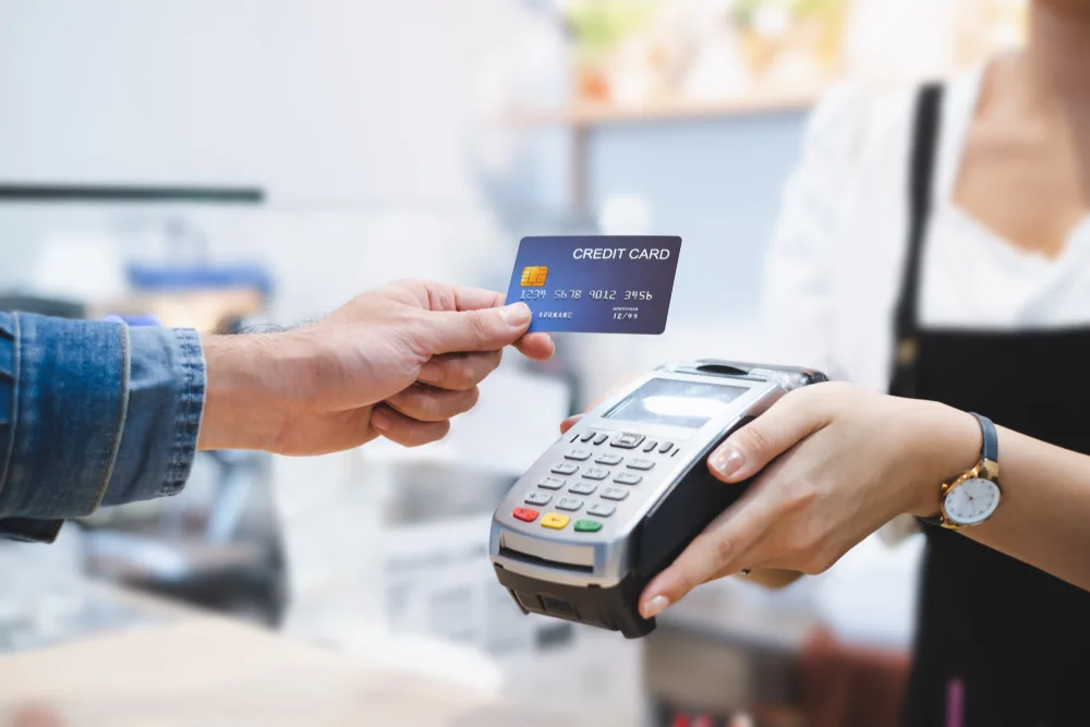 5 Signs you are misusing your credit card