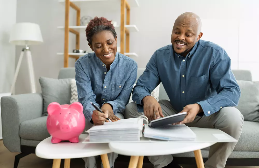 What happens to your retirement annuity if you cash out early?